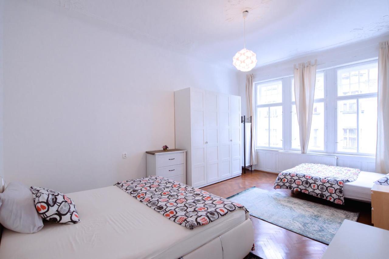 Apartments Vezenska Prague Extérieur photo