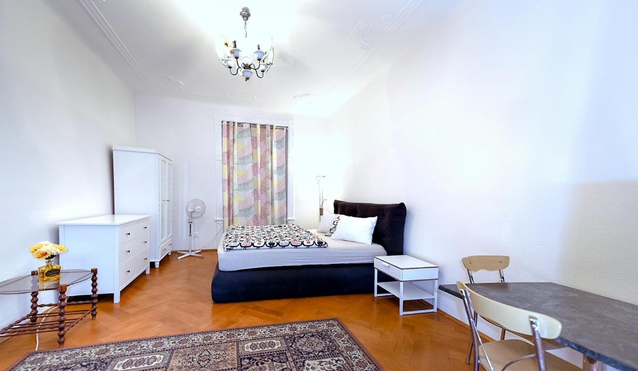 Apartments Vezenska Prague Extérieur photo