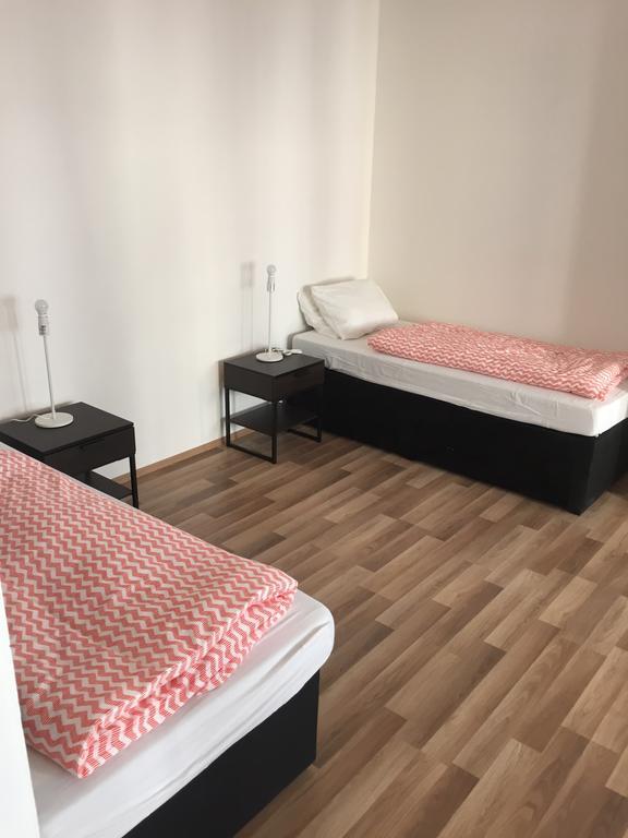 Apartments Vezenska Prague Extérieur photo