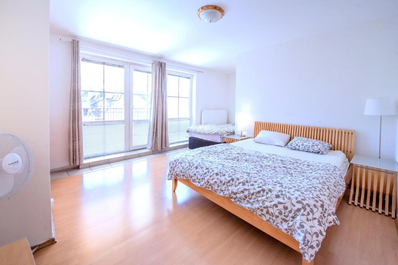 Apartments Vezenska Prague Extérieur photo